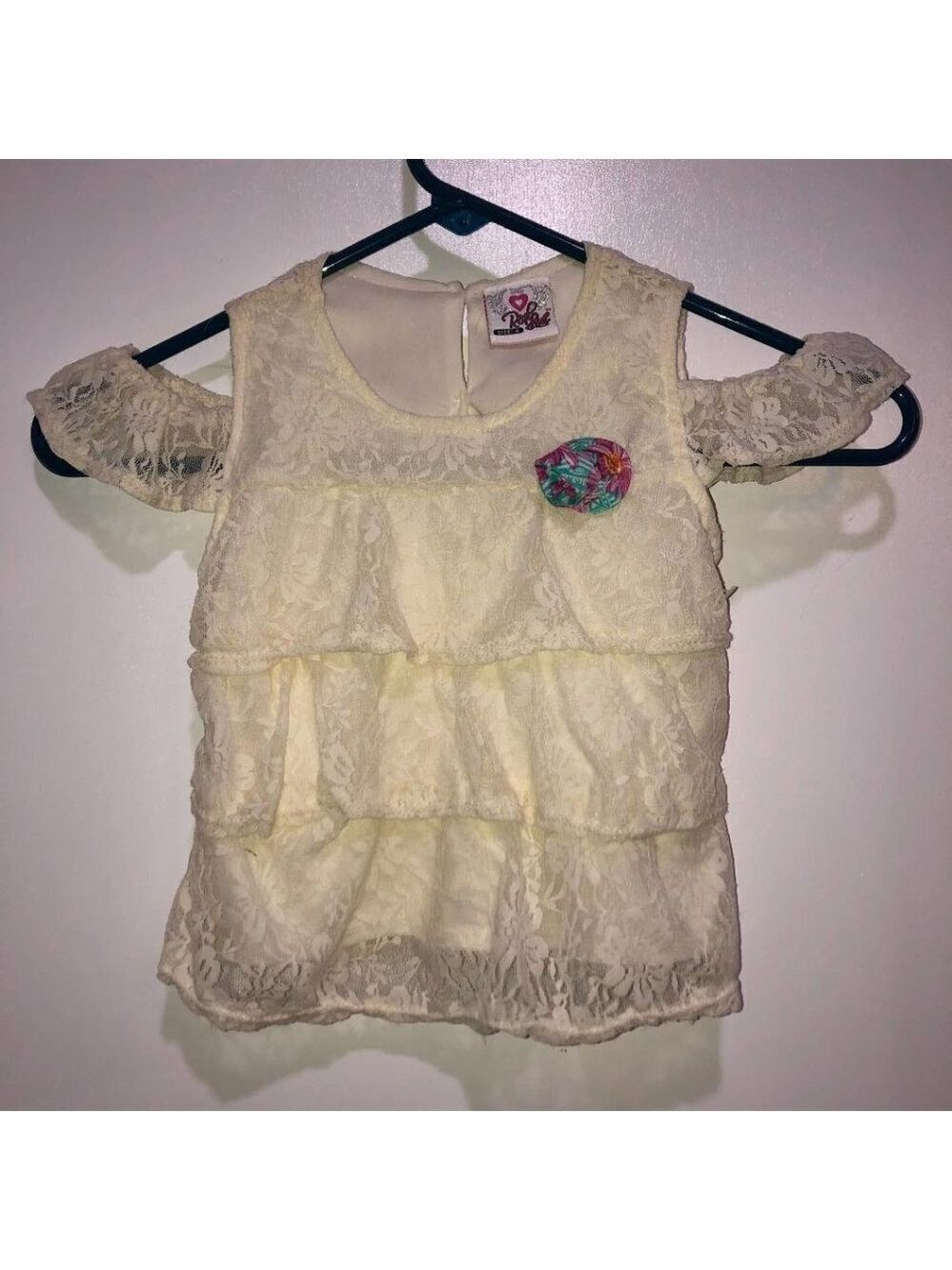 Nwot Girl's Real Love cold shoulder top Size 4